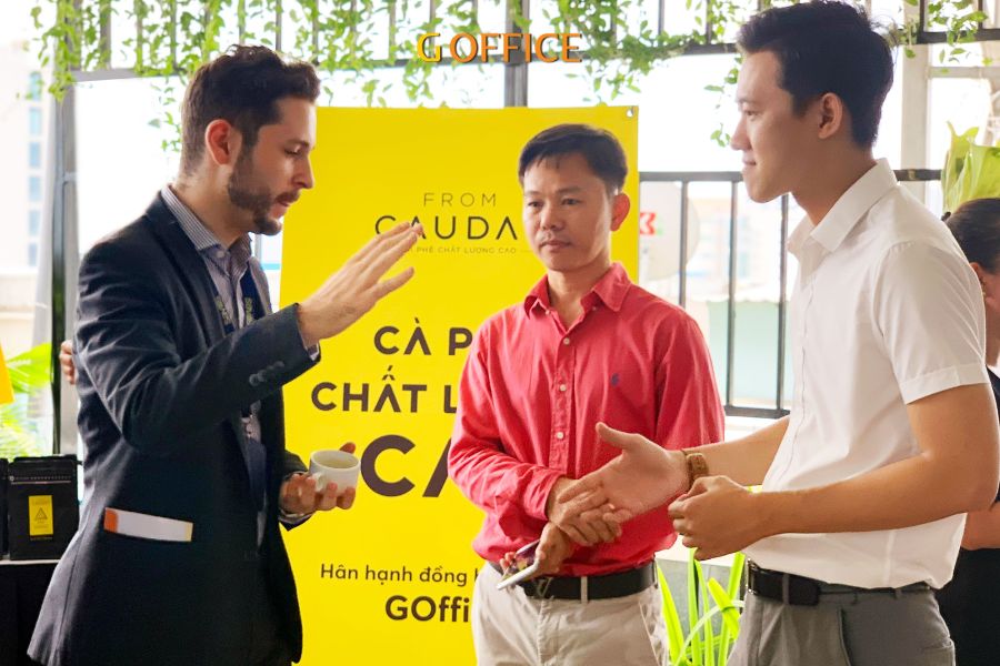 Influencer tổ chức sự kiện tạo văn phòng ảo