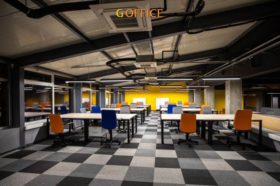 chỗ ngồi làm việc cố định và chỗ ngồi làm việc linh hoạt