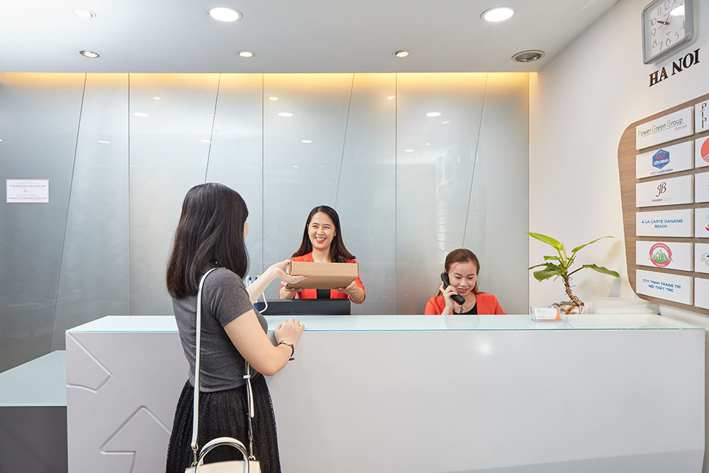 Bộ phận lễ tân chuyên nghiệp tại đơn vị cho thuê văn phòng chia sẻ giá rẻ G Office